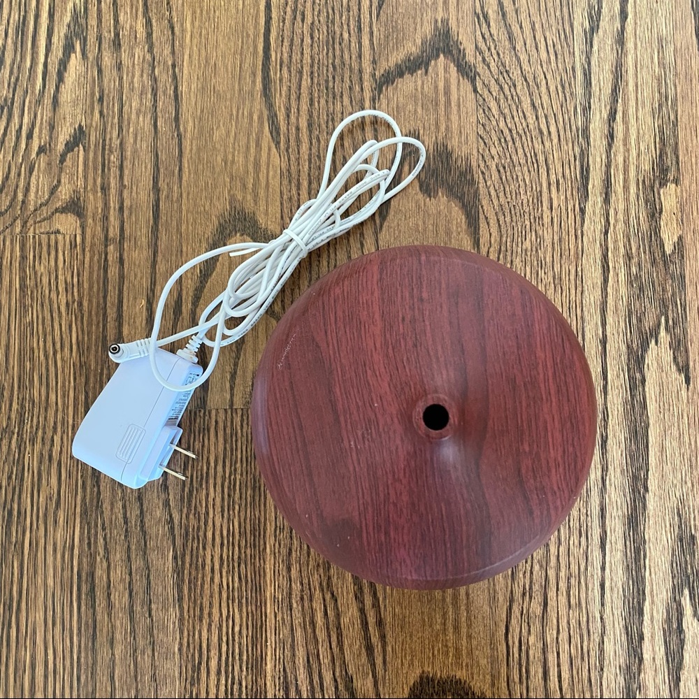 Essential Oil Diffuser - Picture 5 of 5